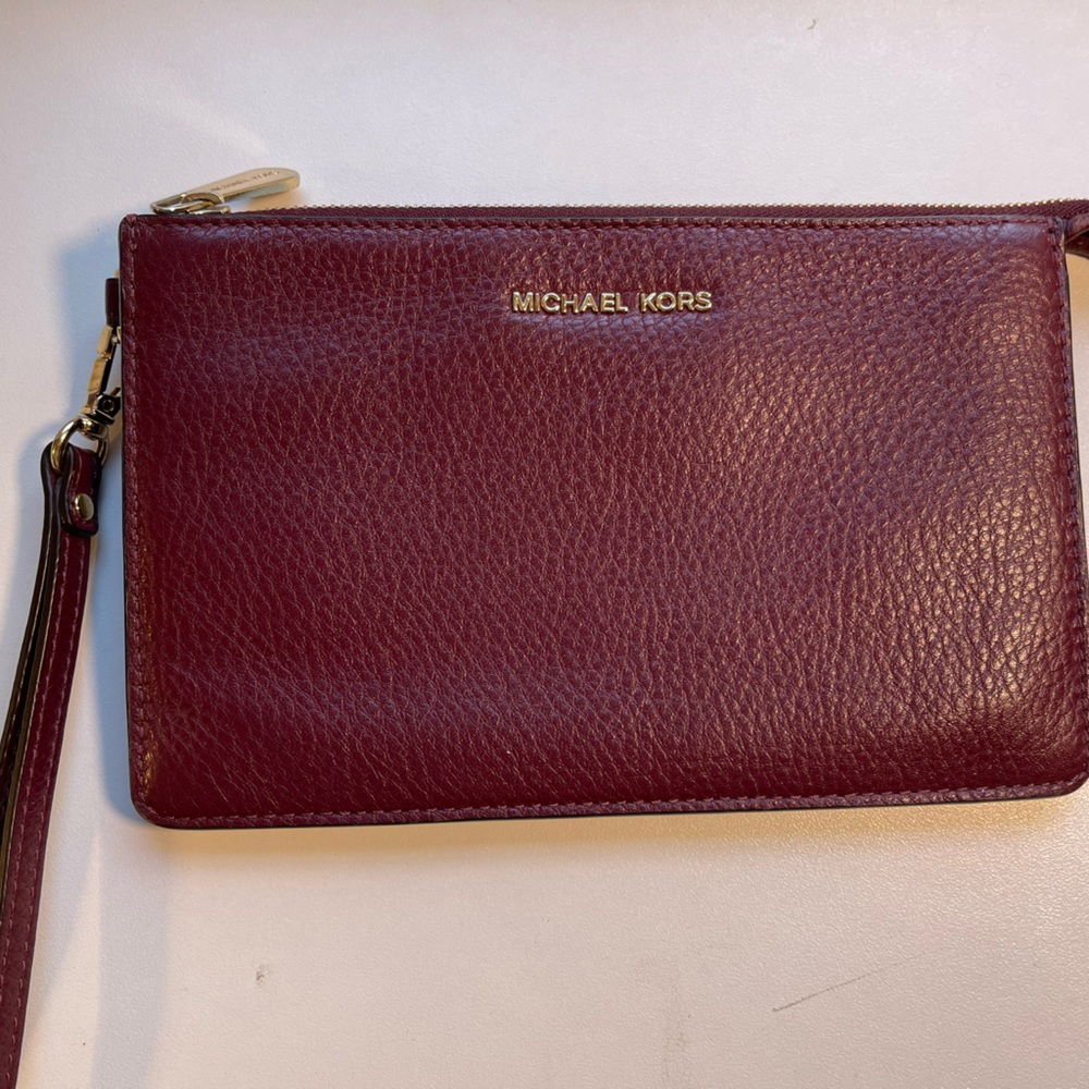 Michael Kors Wristlet